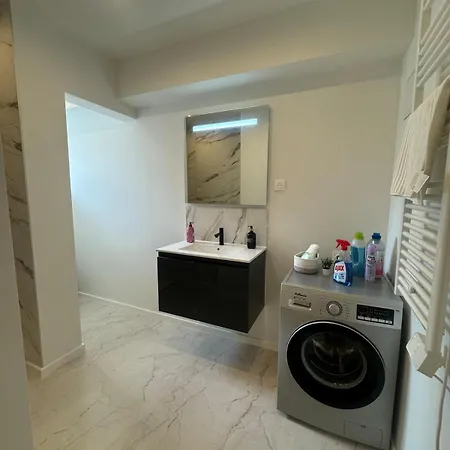 Avec Jacuzzi 115m2 * Nilvange